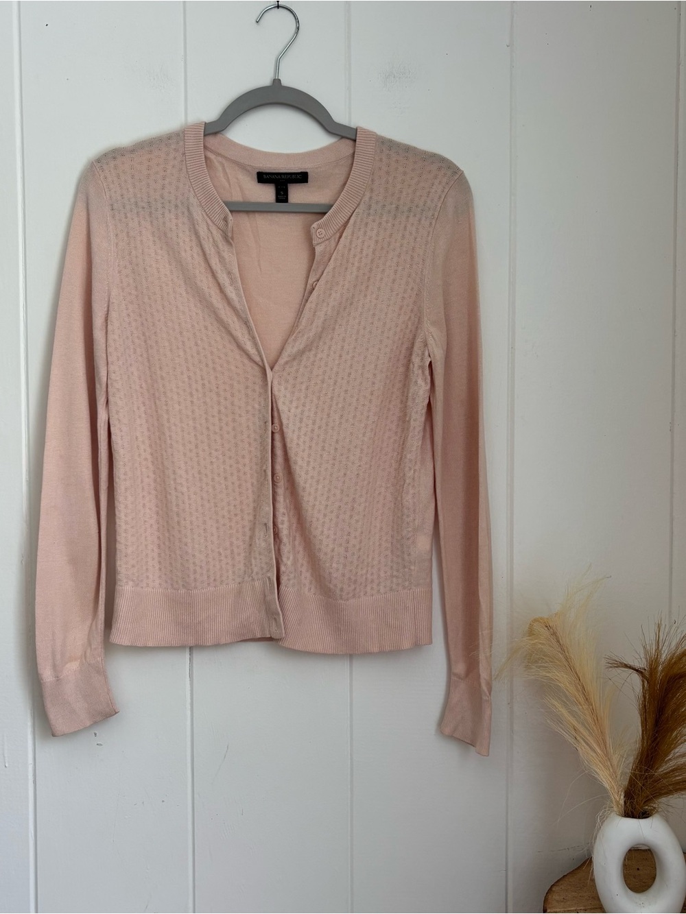Banana Republic Pale Pink Textured Button‑Front Cardigan